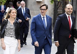 Dimiten en dos semanas los cargos de Illa que ejecutan las cesiones a los socios separatistas