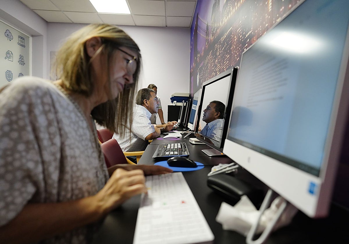 En este centro de día realizan actividades de logopedia, fisioterapia...