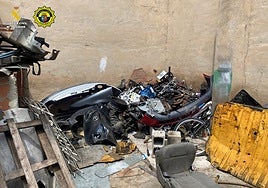 Cierran un taller mecánico por verter aceites y grasas por el desagüe del baño en Valencia