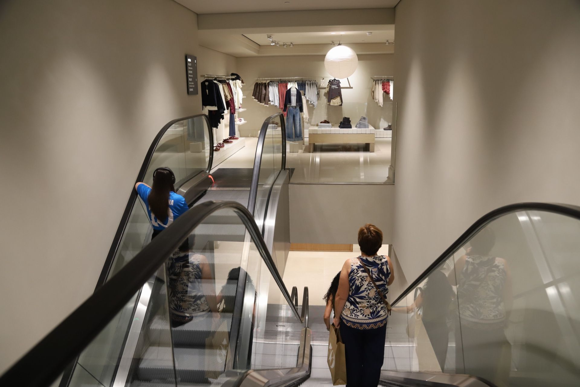En imágenes, la inauguración de la megatienda de Zara en Córdoba