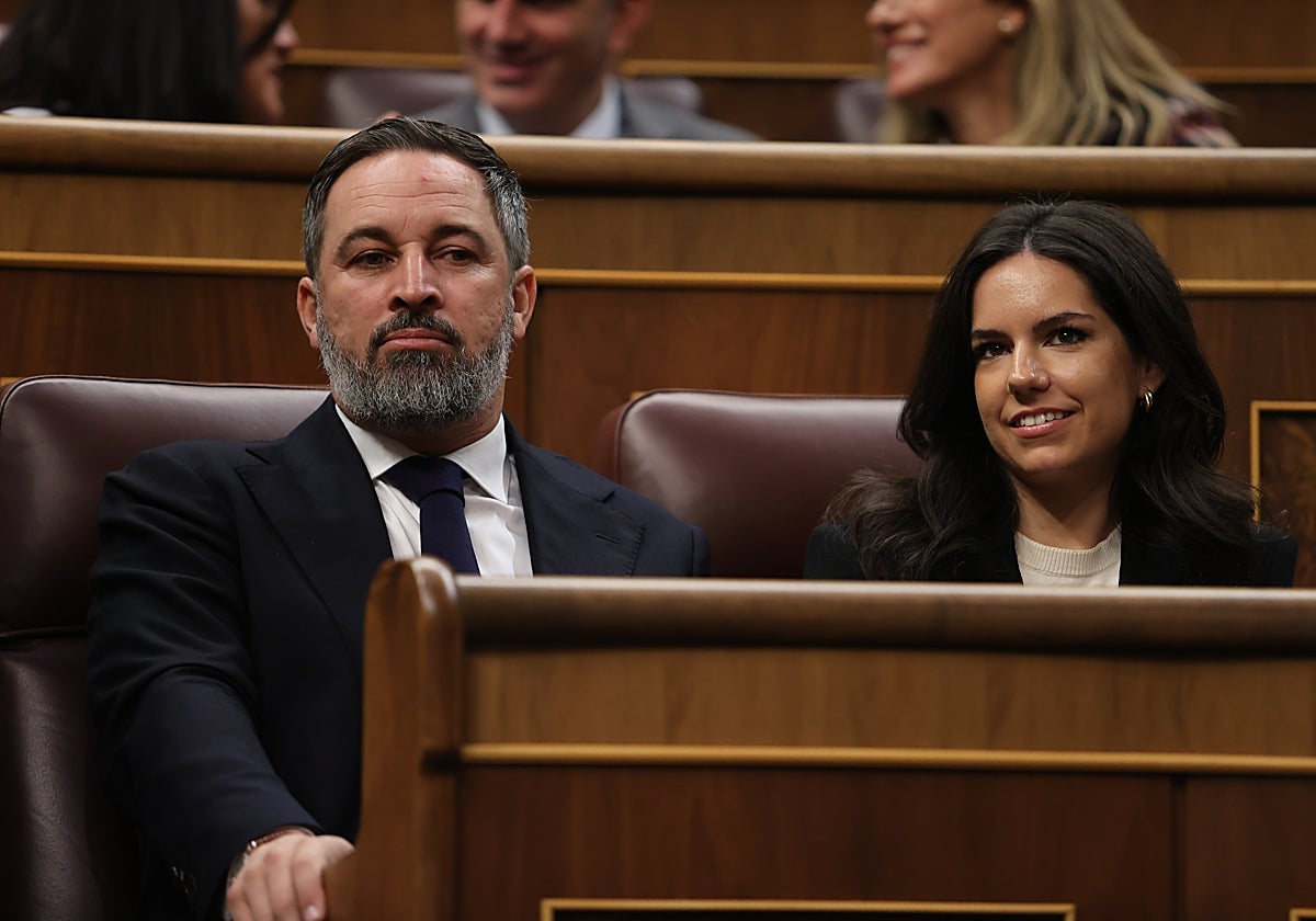 Santiiago Abascal y Pepa Millán en el Congreso