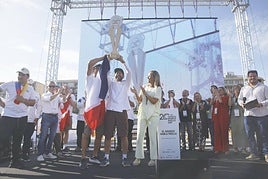 Francia gana el World Paella Day con un arroz seco de alcachofa de Jerusalén