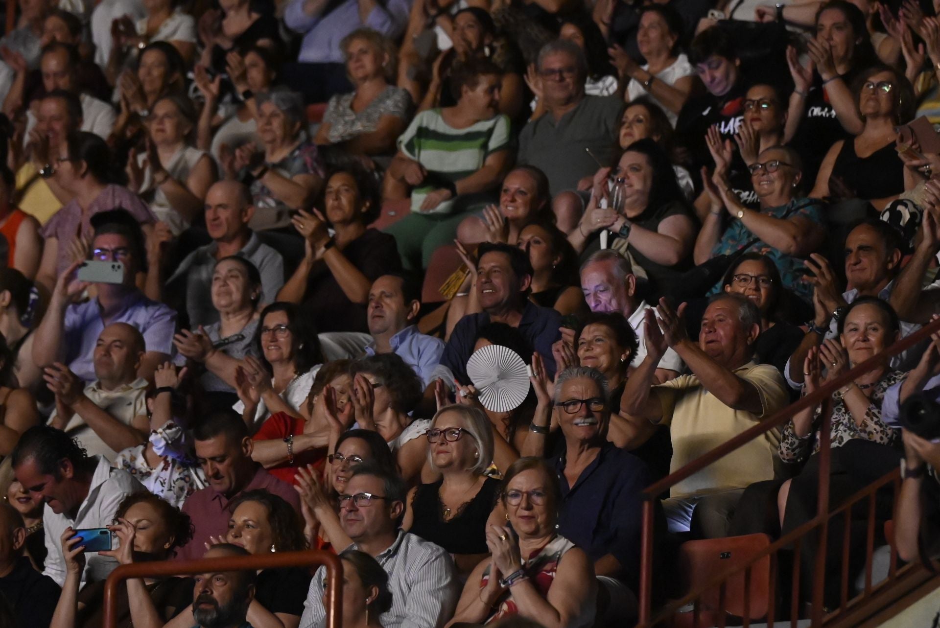 El espectacular concierto de Raphael en Córdoba, en imágenes
