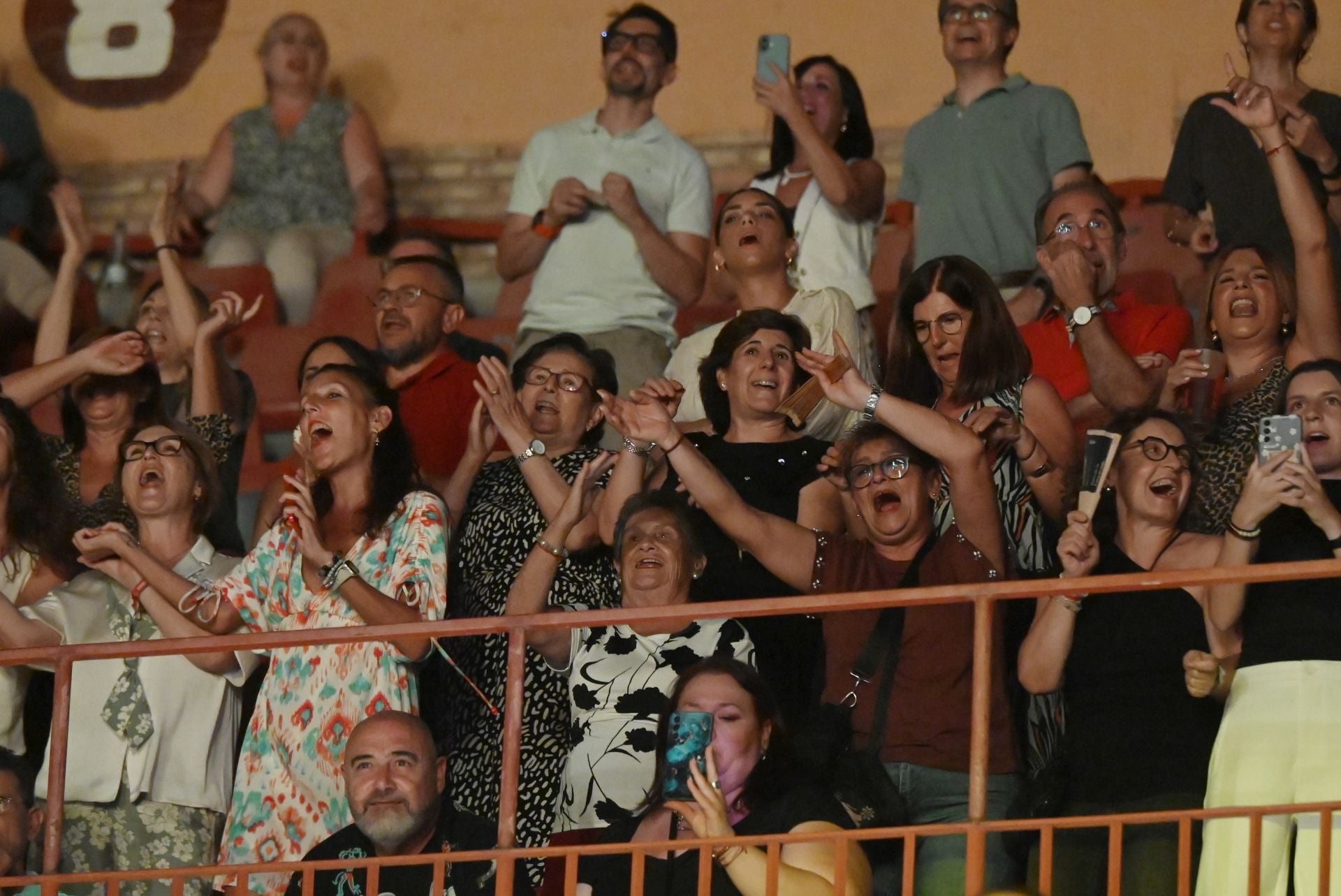 El espectacular concierto de Raphael en Córdoba, en imágenes