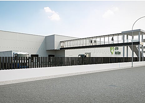 Imagen secundaria 1 - Mil empleos directos y 650 indirectos para una población como La Carlota, de las pocas que crece cada año en su censo (ronda los 14.500 habitantes) y que arrastra una comarca pujante que espera como agua de mayo esta apertura y el proceso selectivo de personal, que se iniciará cuando la obra civil esté concluida, para el primer trimestre de 2026. Además, Aviserrano ha comprado otros 90.000 metros cuadrados para nuevas y futuras actividades.