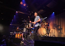 The Cat Empire convierte el primer concierto en el Auditorio Roig Arena en una celebración de la multiculturalidad