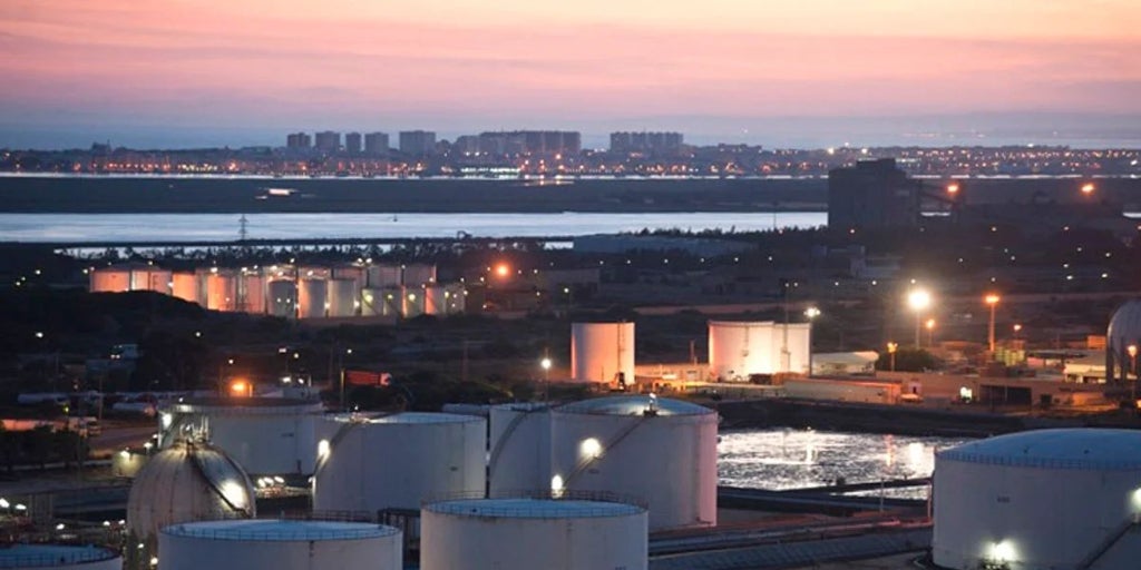 El déficit en las infraestructuras eléctricas frena las obras del Valle Andaluz del Hidrógeno Verde en Huelva