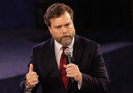 El PP mima a Espinosa de los Monteros para hacerle un roto a Vox