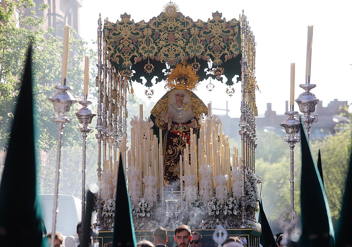 María Santísima de la Esperanza del Valle en procesión