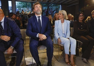 La vicealcaldesa de Toledo, Inés Cañizares, se suma a 'Atenea' con Espinosa de los Monteros y escenifica su distancia con la dirección de Vox