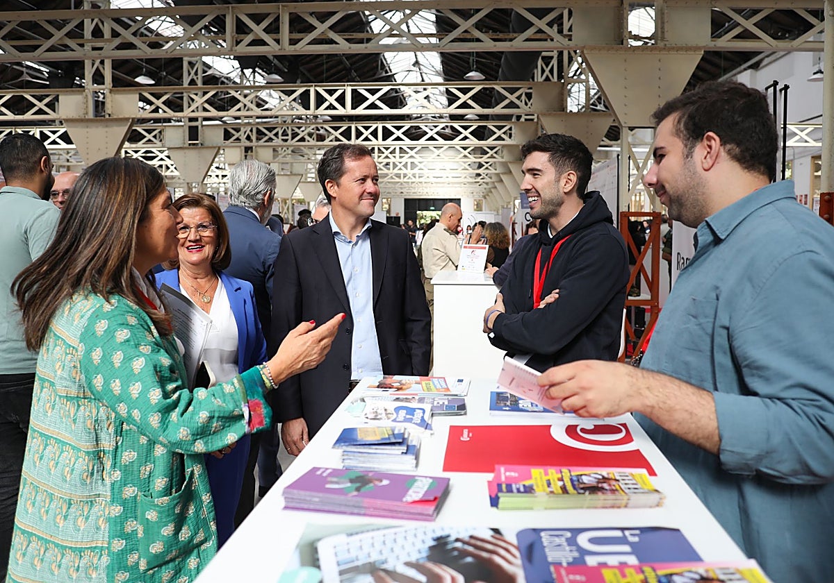 Carlos Velázquez durante su asistencia a la `Feria de Empleo y Emprendimiento Joven Ponte en Marcha'