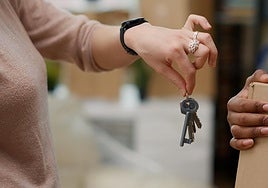 Las hipotecas sobre viviendas aumenta un 23,9% en julio en C-LM, aunque se ralentiza respecto al mes anterior