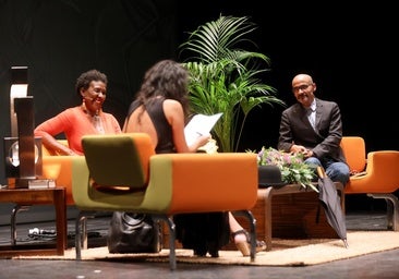 Cosmopoética echa a rodar: «ser escritor y ser lector son prácticas minoritarias»