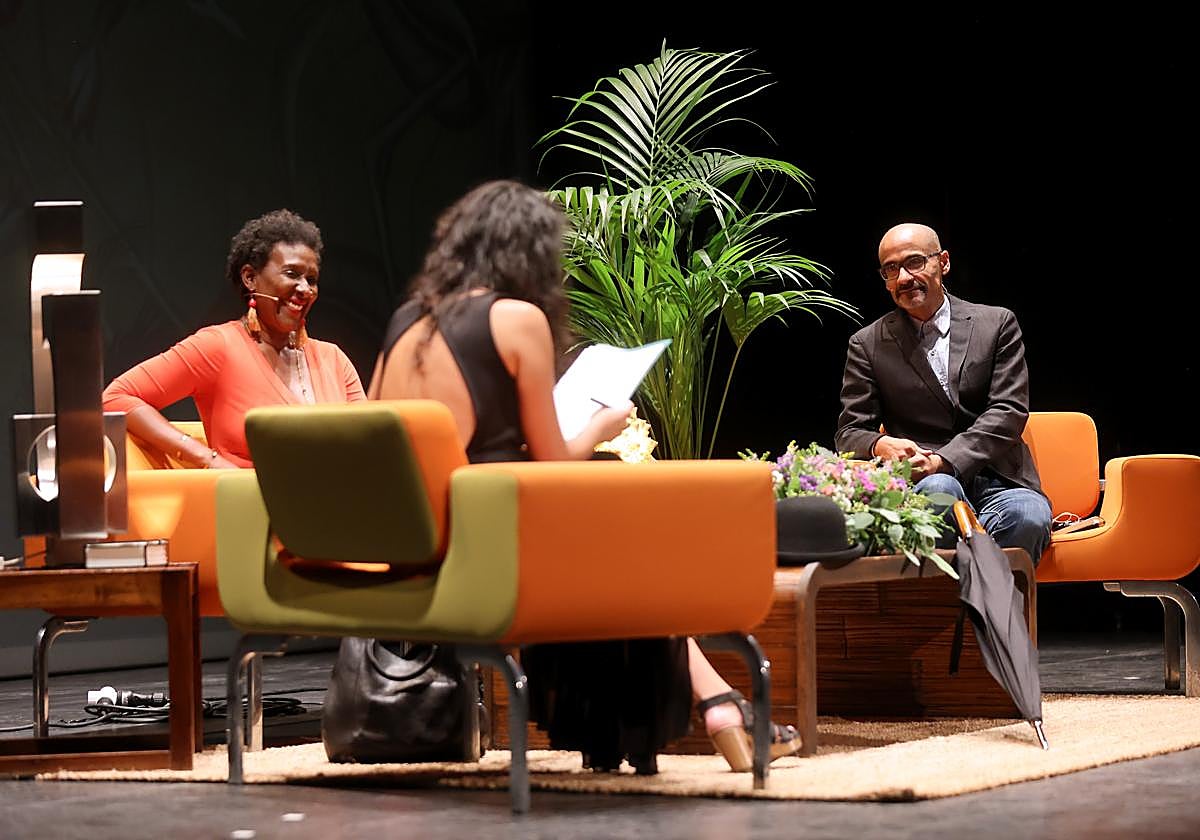 Mayra Santos-Febres y Junot Díaz, este virnes en la inauguración de Cosmpoética