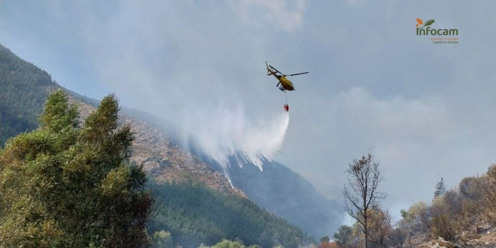 Page pide ayuda a la UME seis días después de que el incendio del Pico de Lobo (Guadalajara) calcine 1.300 hectáreas de un espacio protegido