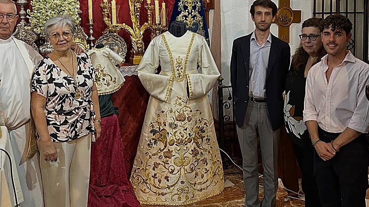 La saya de los devotos para la Virgen del Socorro, el día de su bendición