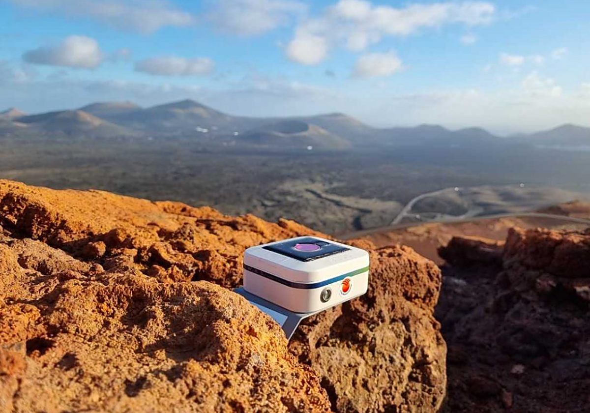 Uno de los medidores de luminosidad en el Parque Nacional de Timanfaya para proteger la fauna