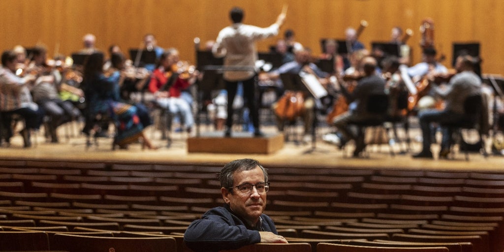 Antonio Salas Ellacuriaga: «Con la música, los genes se expresan en dirección correctora a la enfermedad»