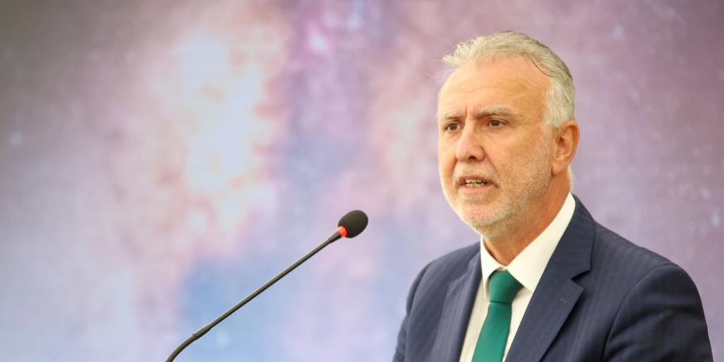 El Gobierno retrasa a final de año el inicio del reparto de los menores de Canarias