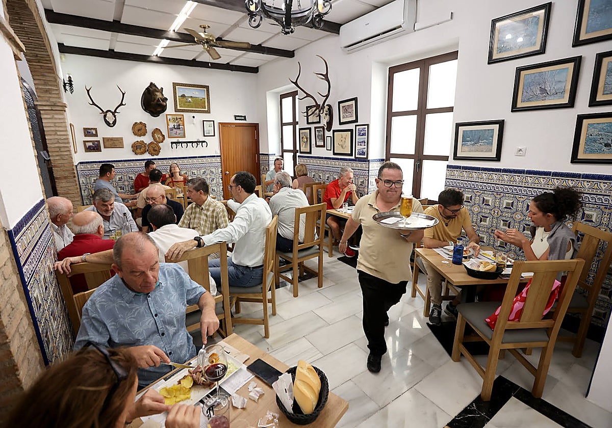 La reforma de la Taberna Góngora, en imágenes