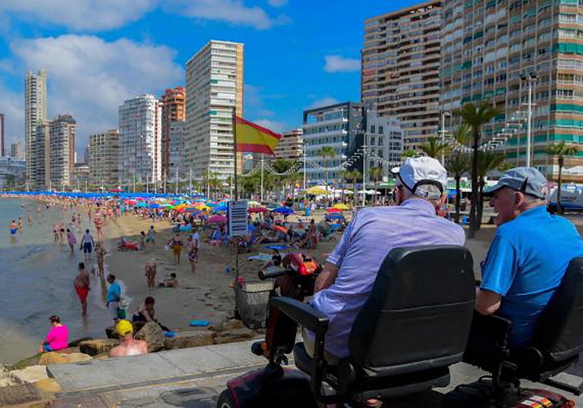 Imagen de la playa de Benidorm