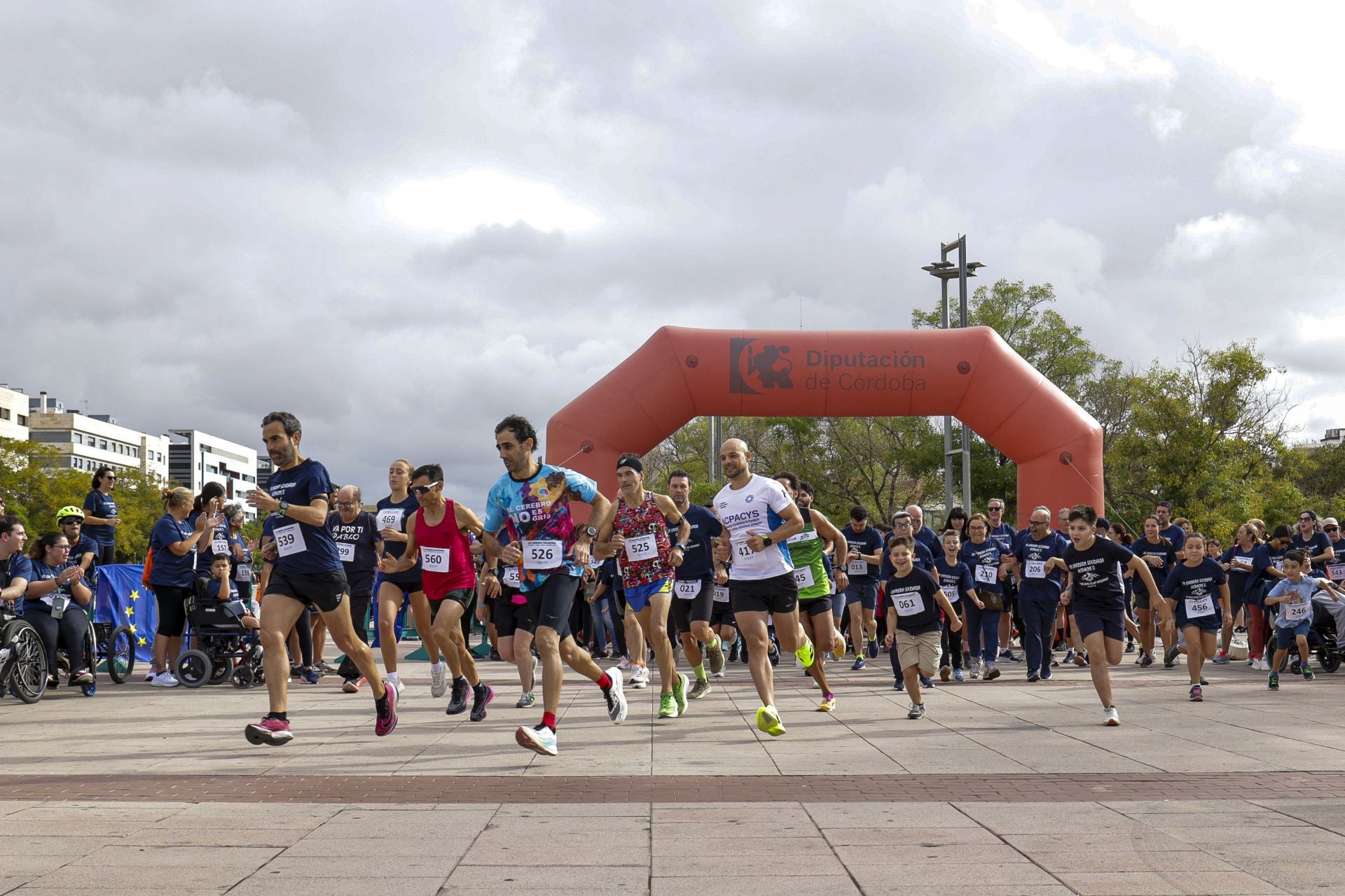 La solidaria carrera de la Asociación Cordobesa de Parálisis Cerebral, en imágenes