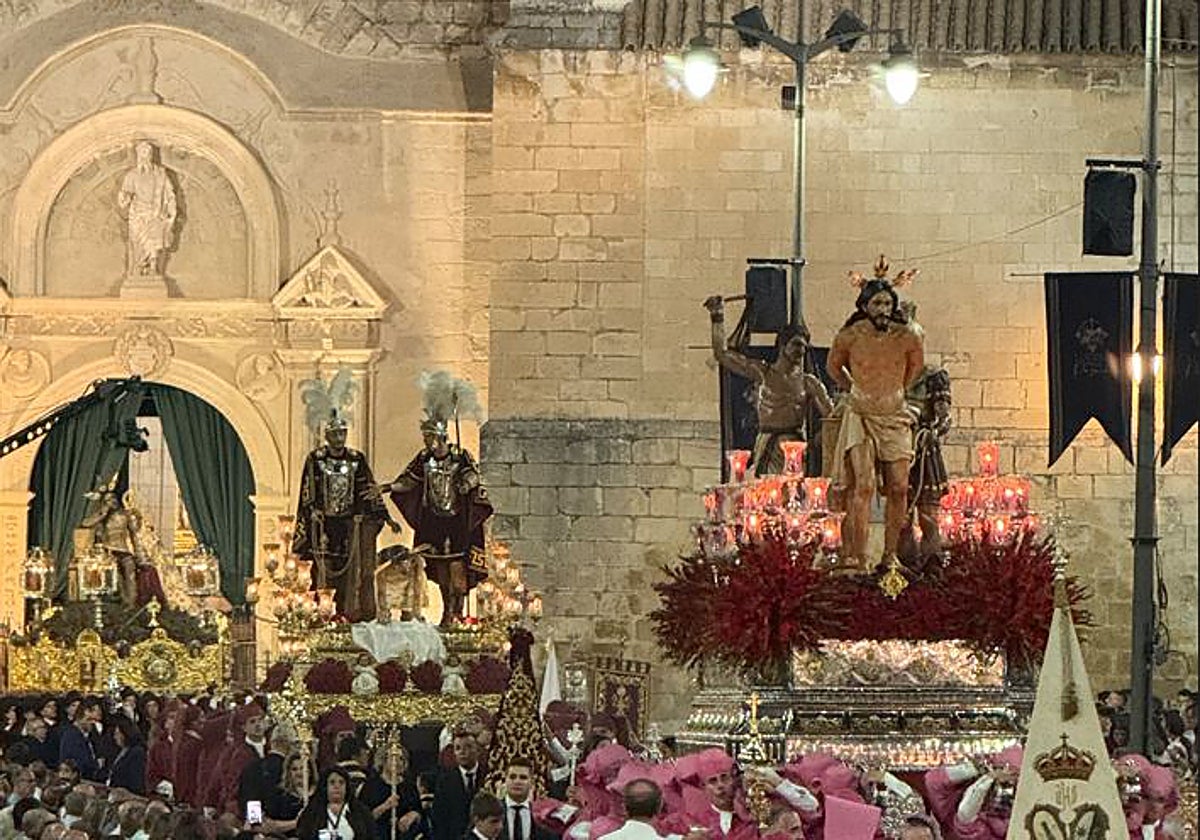 El Cristo de la Columna de Lucena durante la Magna