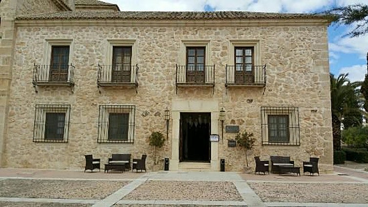 Convento de Lillo: De cárcel a alojamiento de ensueño en Castilla-La Mancha