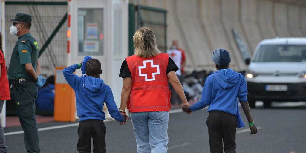 Autorizado el traslado del primer menor que llegó a Canarias dentro del procedimiento exprés por contingencia migratoria