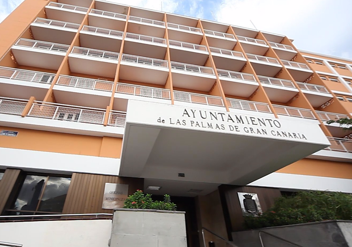 Fachada de las oficinas municipales del Ayuntamiento de Las Palmas de Gran Canaria