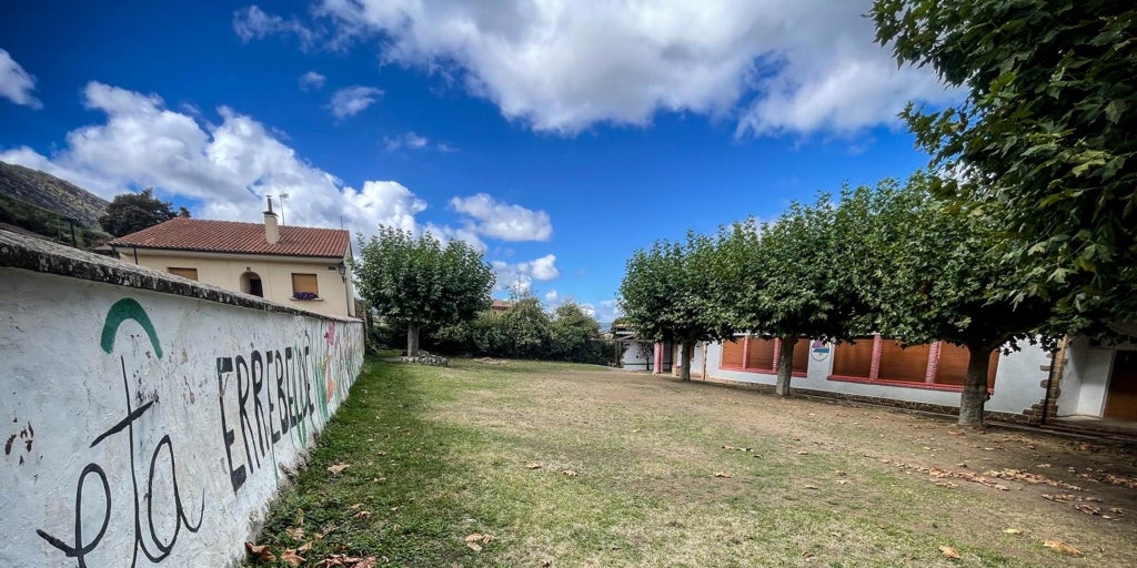 Un juzgado de Vitoria cita a declarar a «tres víctimas» del campamento infantil de Bernedo