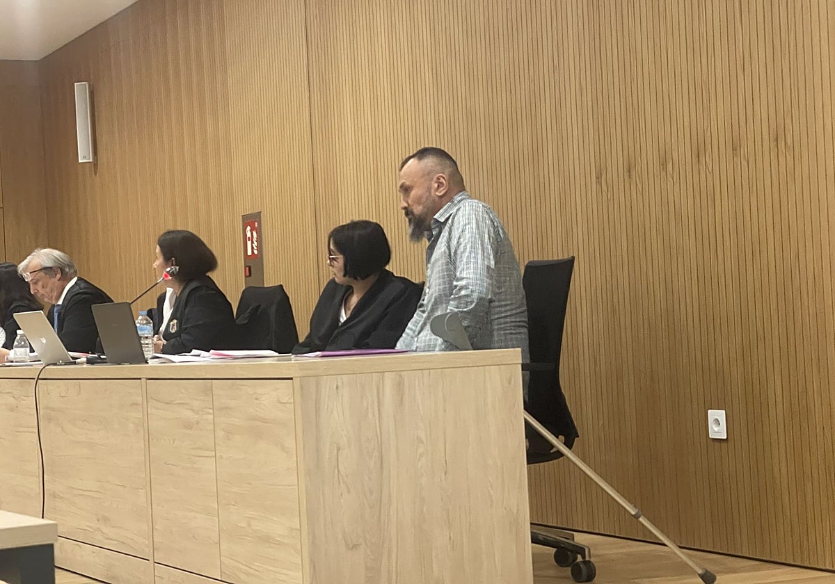 El acusado Sever O. durante el juicio con Jurado Popular por el asesinato de Enrique en Platero de Bares