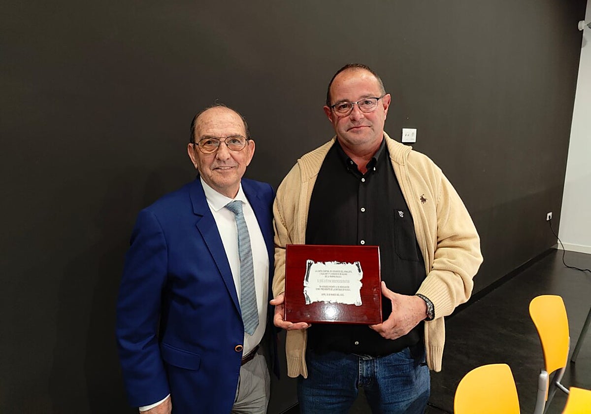 Ángel Urbina y José Antonio Berenguer, al tomar el relevo al frente de la Junta Central de Usuarios del Vinalopó, l'Alacantí y el Consorcio de Aguas de la Marina Baja