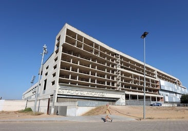 La Intervención Municipal se interpone en la obra de cerramiento del Arcángel