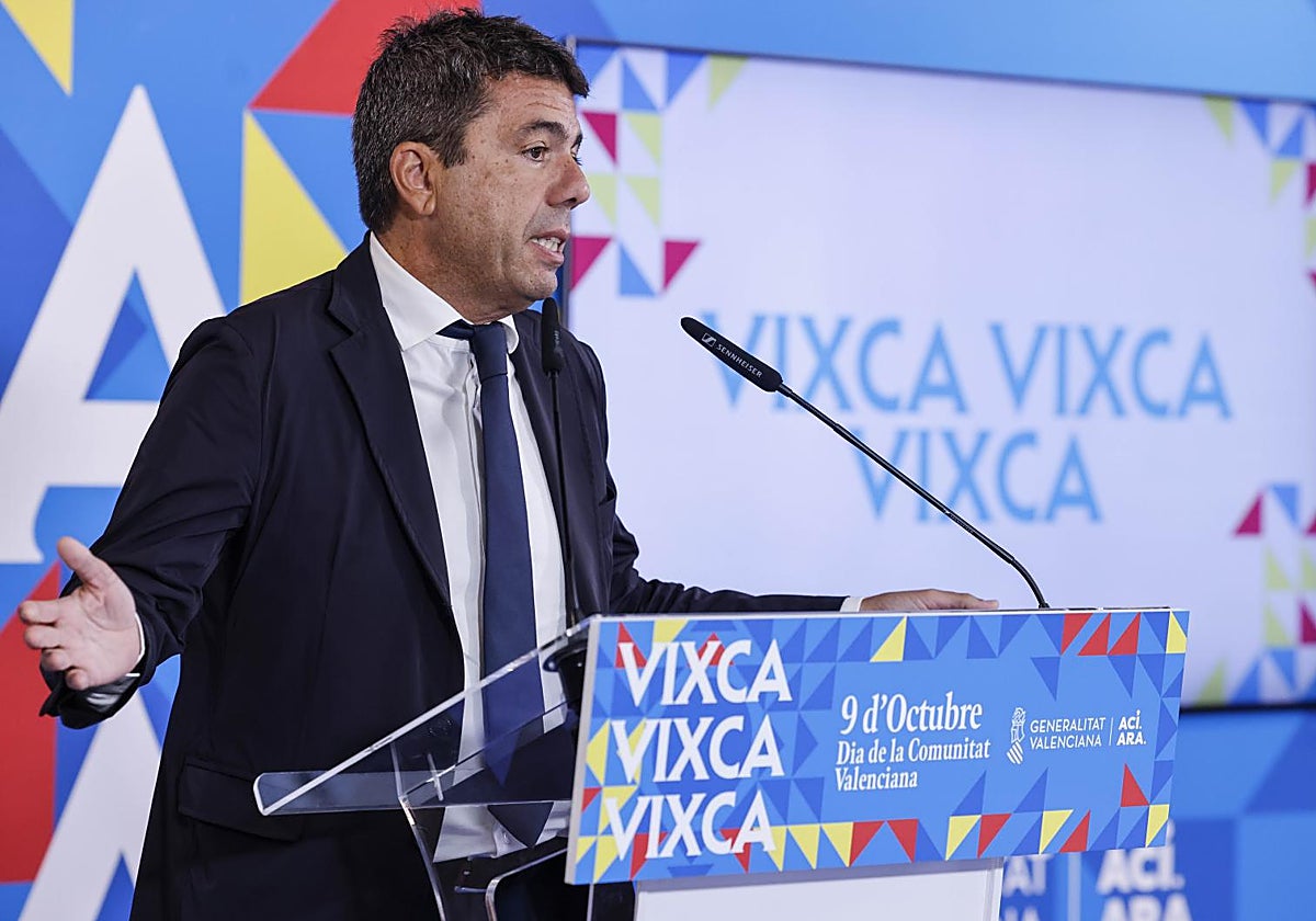 Imagen del presidente de la Generalitat, Carlos Mazón, en la presentación de los actos del 9 d'Octubre