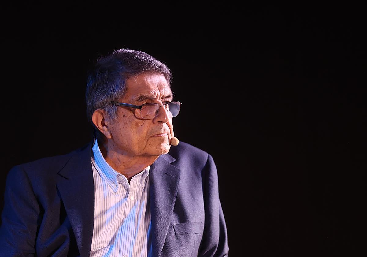 Sergio Ramírez durante su intervención en Cosmopoética