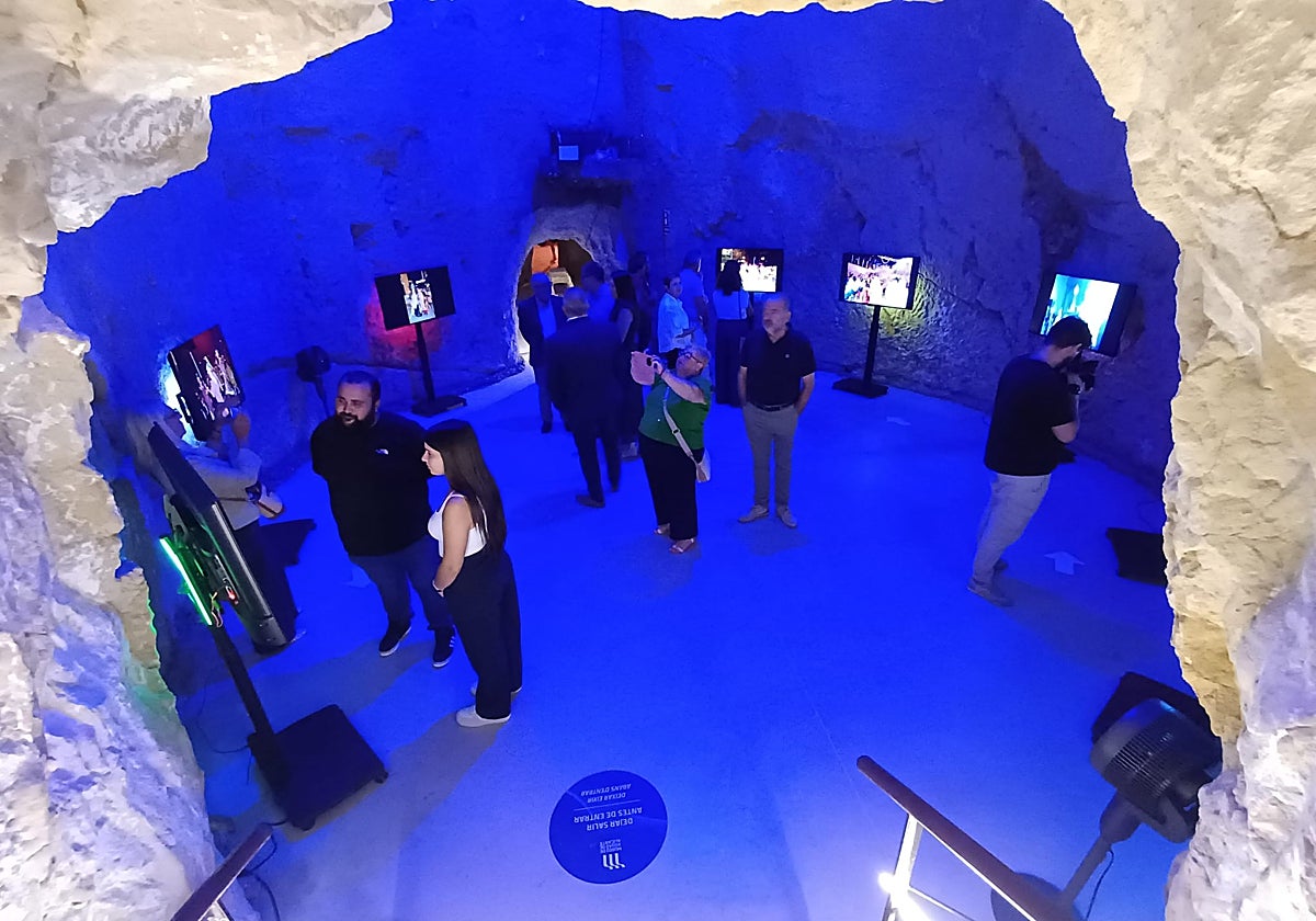 Imagen de la exposición fotográfica 'Nuestros desembarcos y desfiles'