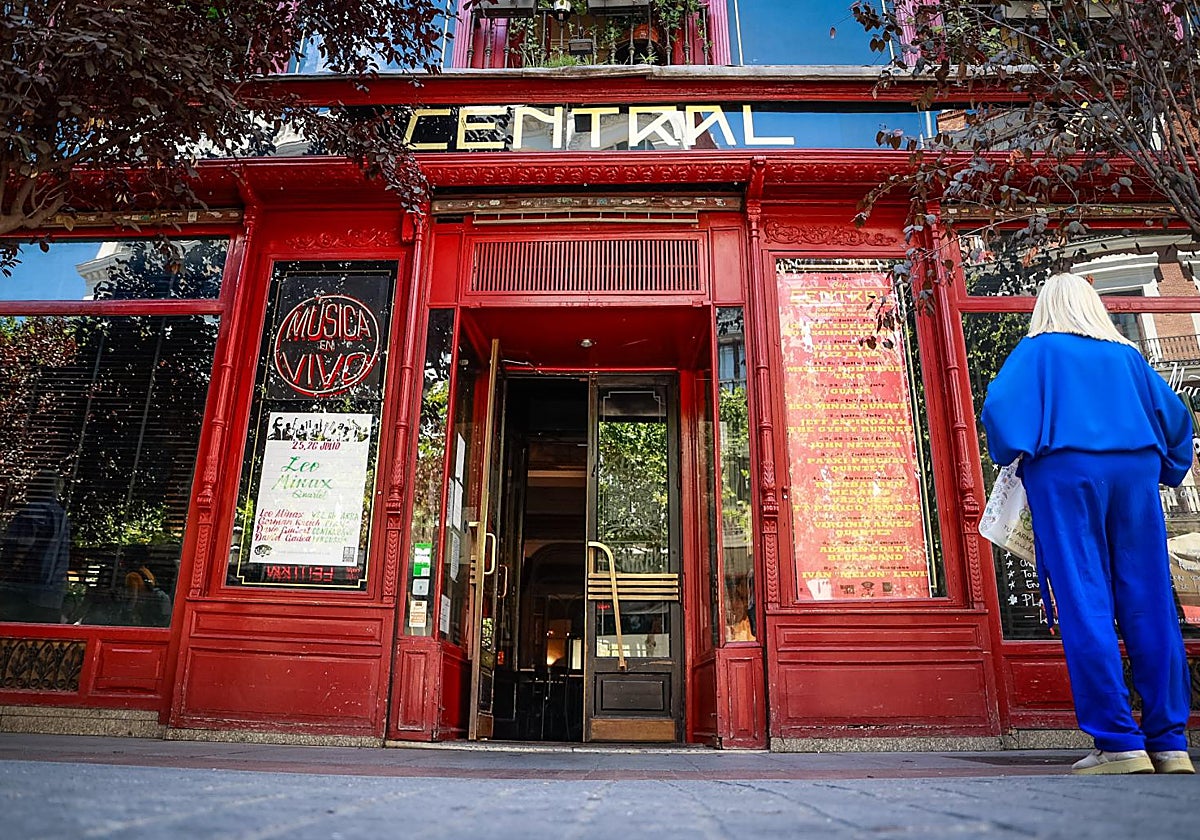 Entrada al Café Central, célebre local de música en directo de la capital