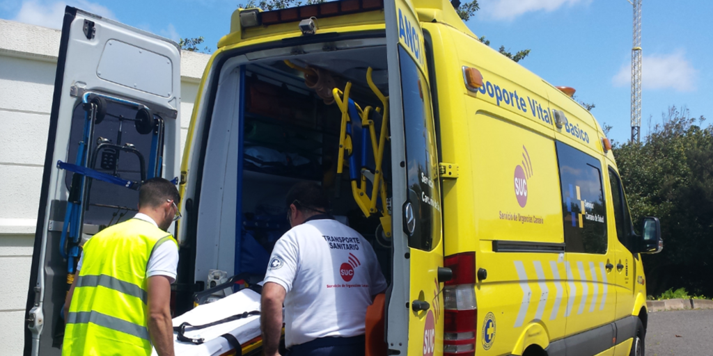 Muere un hombre atrapado en su coche en Fuerteventura
