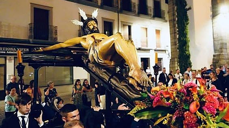 El Cristo de la Caridad, en vía crucis en Pozoblanco