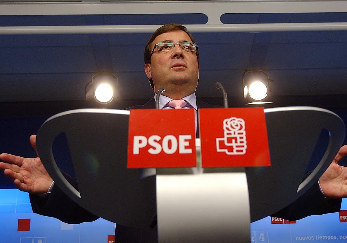 Guillermo Fernández Vara, en un acto en 2006