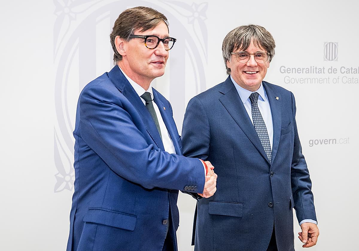 Puigdemont con Illa en la sede de la Generalitat en Bruselas