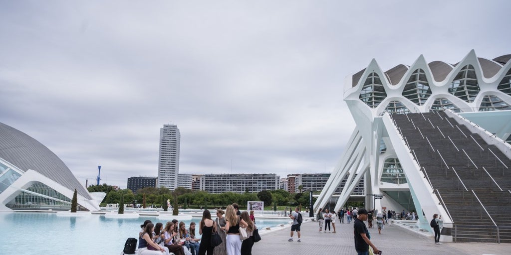 La Ciudad de les Artes y las Ciencias acoge por el Día de la Comunidad Valenciana un espectáculo con más de 200 drones
