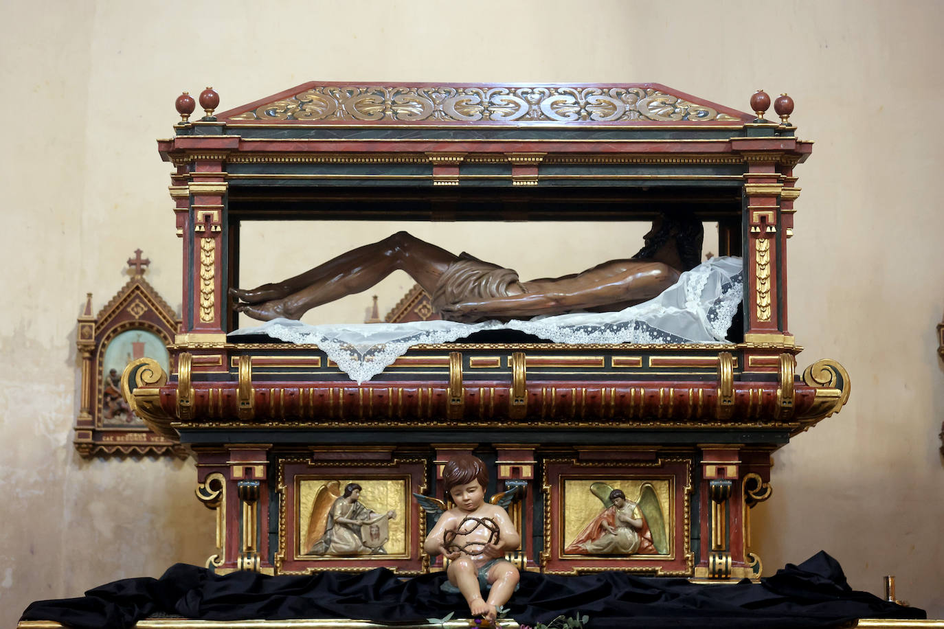 Las cofradías de la provincia esperan el Vía Crucis Magno en Córdoba, en imágenes