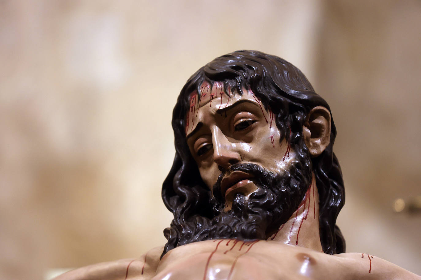 Las cofradías de la provincia esperan el Vía Crucis Magno en Córdoba, en imágenes