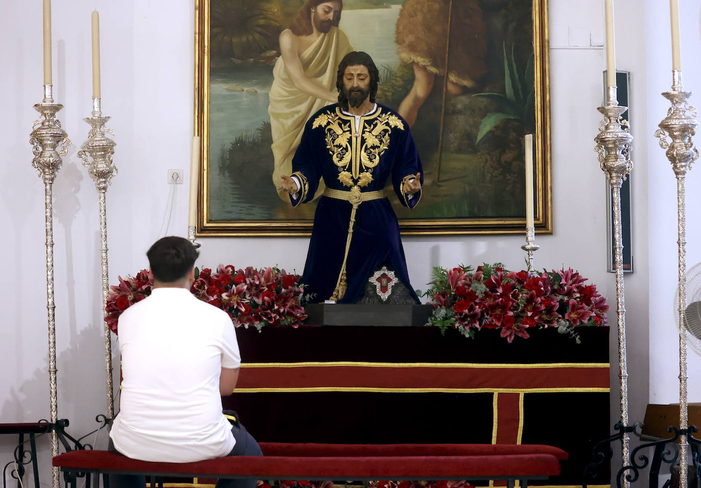 Las cofradías de la provincia esperan el Vía Crucis Magno en Córdoba, en imágenes