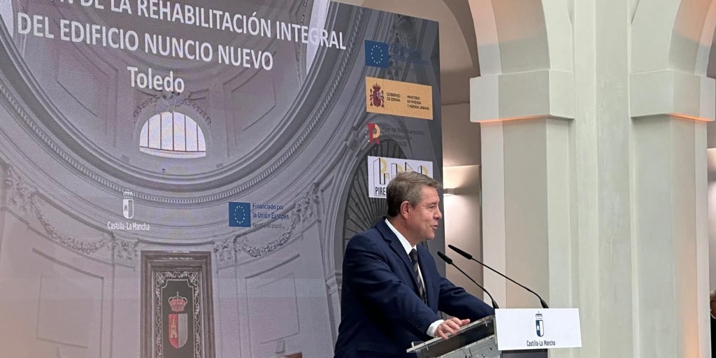 García-Page: «Aquí en Castilla-La Mancha no se lleva dinero nadie, y en sobres, menos»