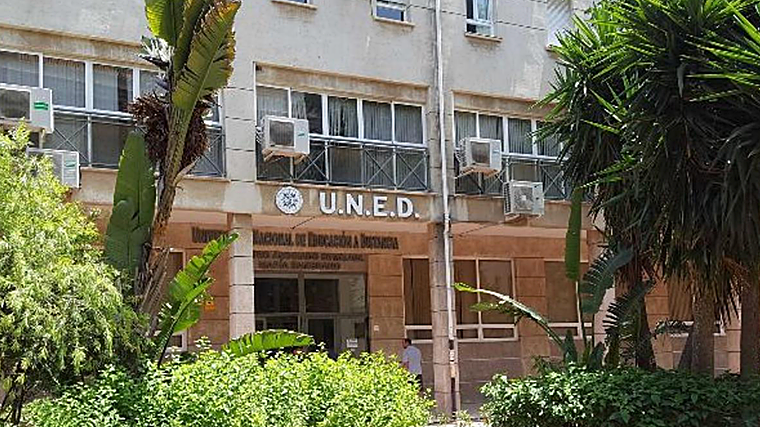 Edificio de la UNED en Málaga