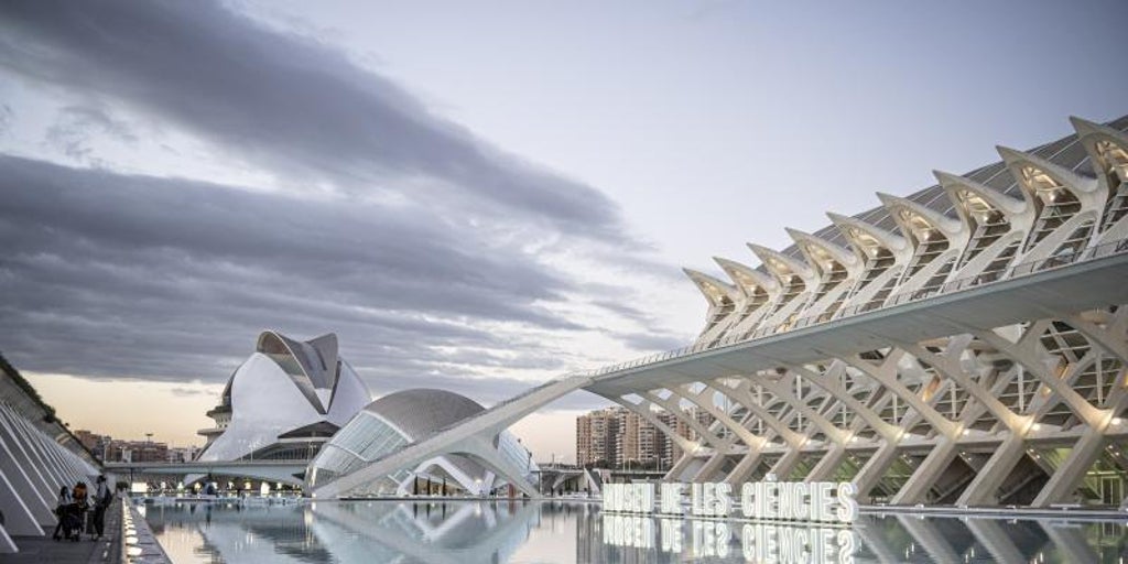 Espectáculo de drones hoy en Valencia con motivo del 9 de octubre: horario y dónde se celebra