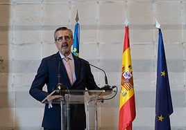 Archivan una denuncia contra el excomisionado de la dana por falsedad documental al prescribir hace treinta años